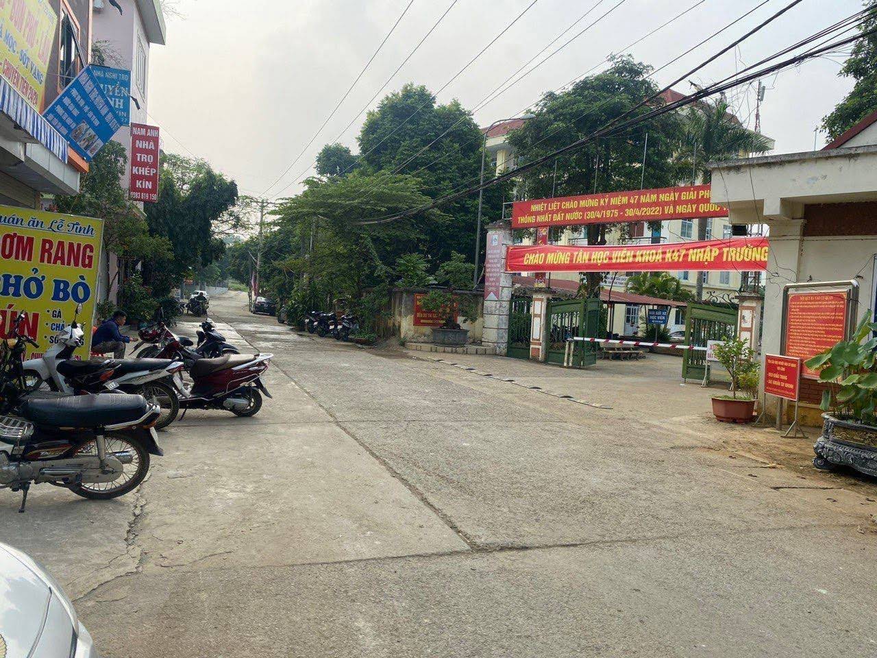 Hình ảnh Bán Lô Đất 95m Ở Hòa Sơn Lương Sơn