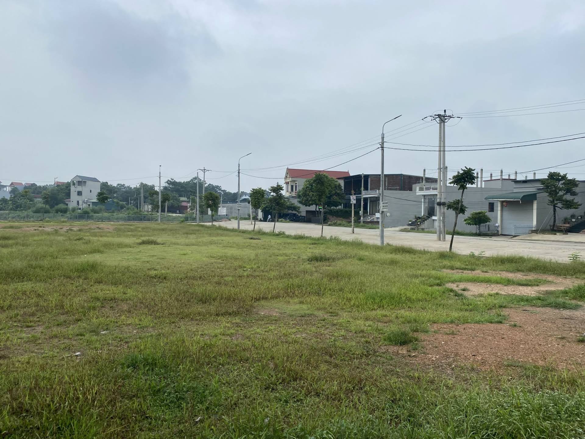 Hình ảnh Bán Đất Hữu Văn Nằm Mặt Đường Liên Xã