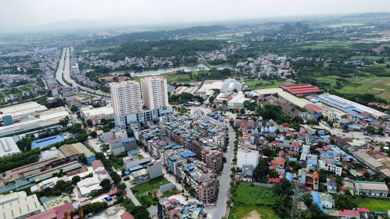 Hình ảnh Bán Đất Thị Trấn Chúc Sơn Giá Chỉ Nhỉnh Tỉ